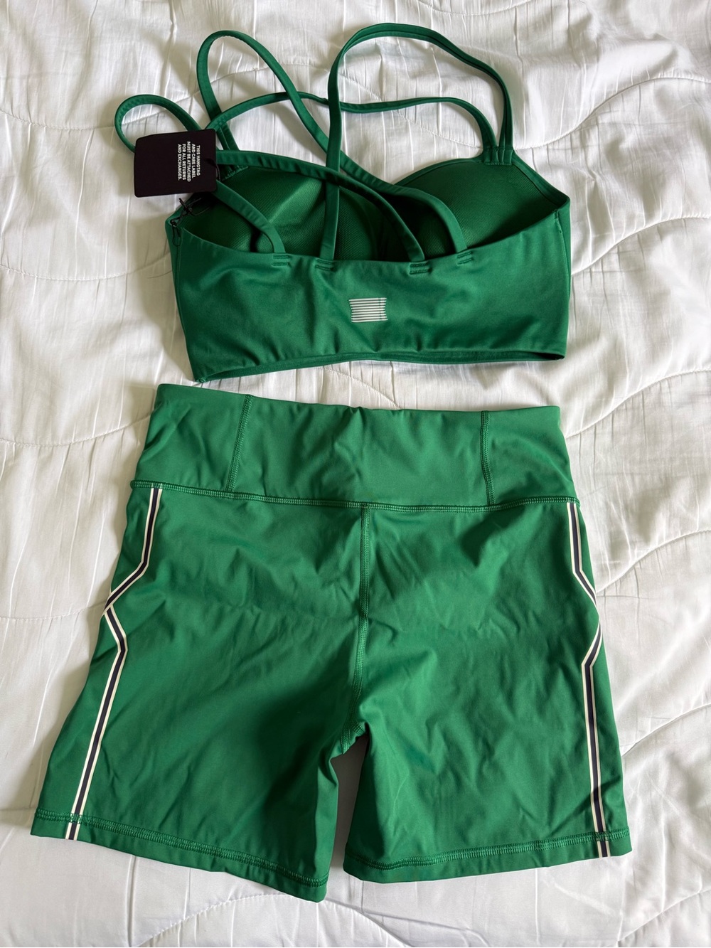 Savage X Fenty Green Strappy Sports Bra and Bike Shorts Set - Picture 2 of 4